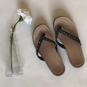 UGG Flip Flops